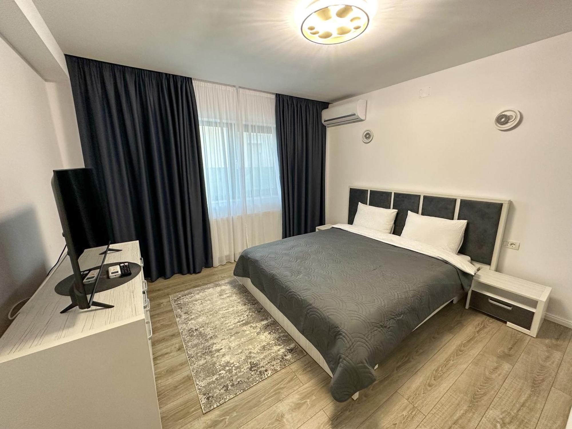 Zim Family Airport Apartment Otopeni Luaran gambar